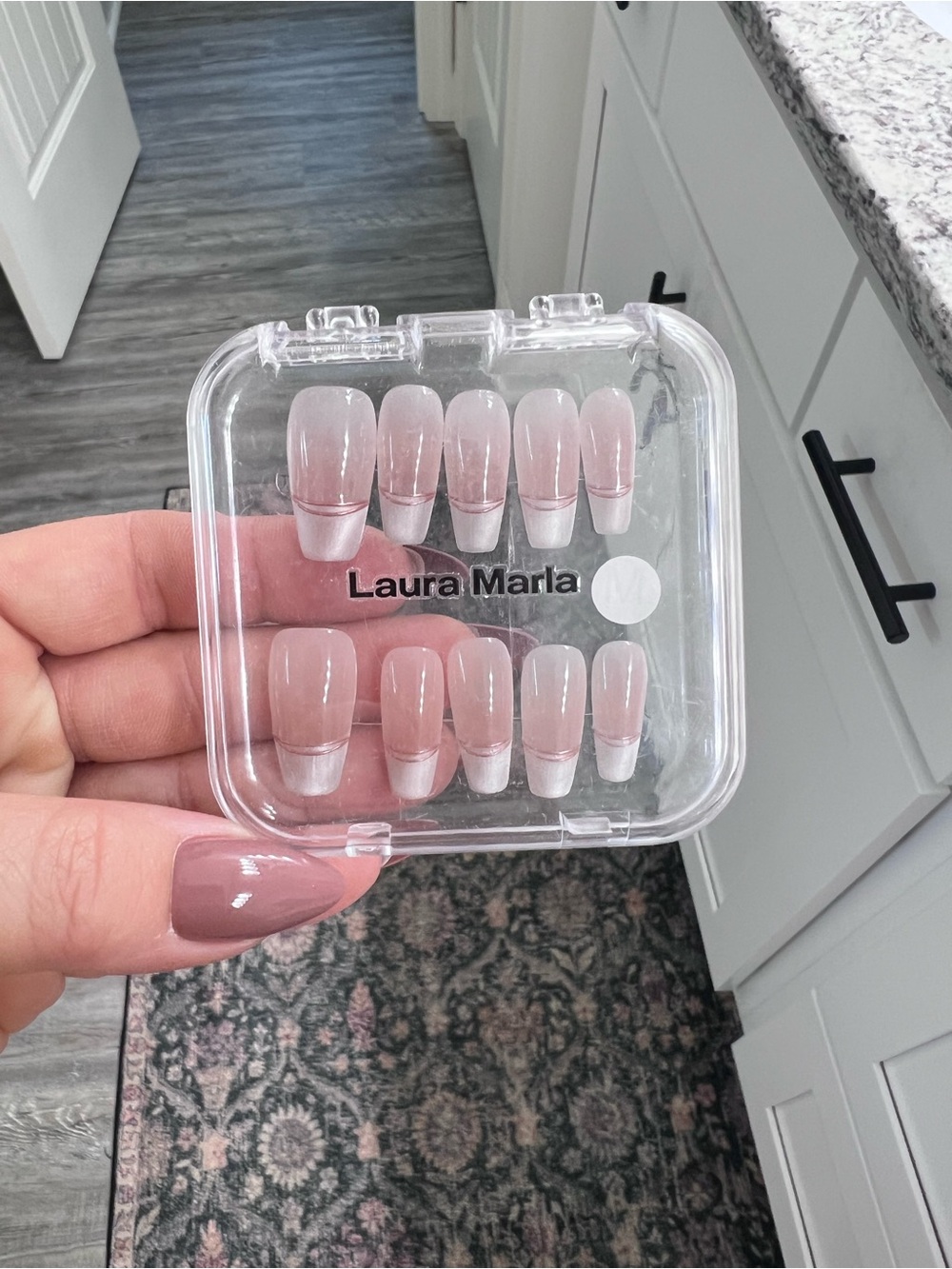 Laura Marla Pink Ombre Press-On Nail Set